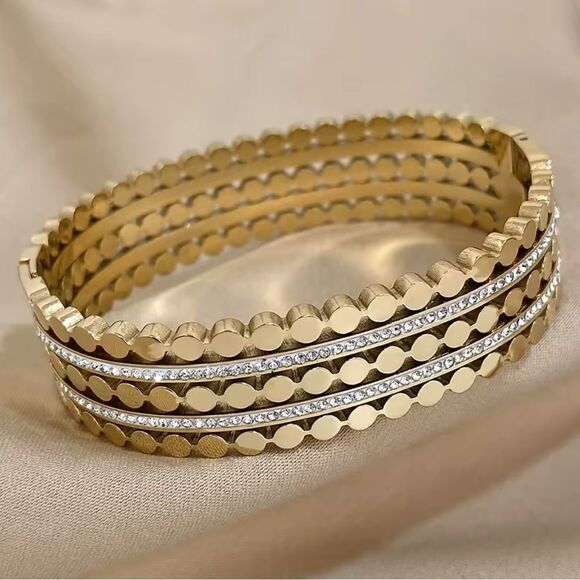 Anthropologie Jewelry - Bohemian bracelet A430